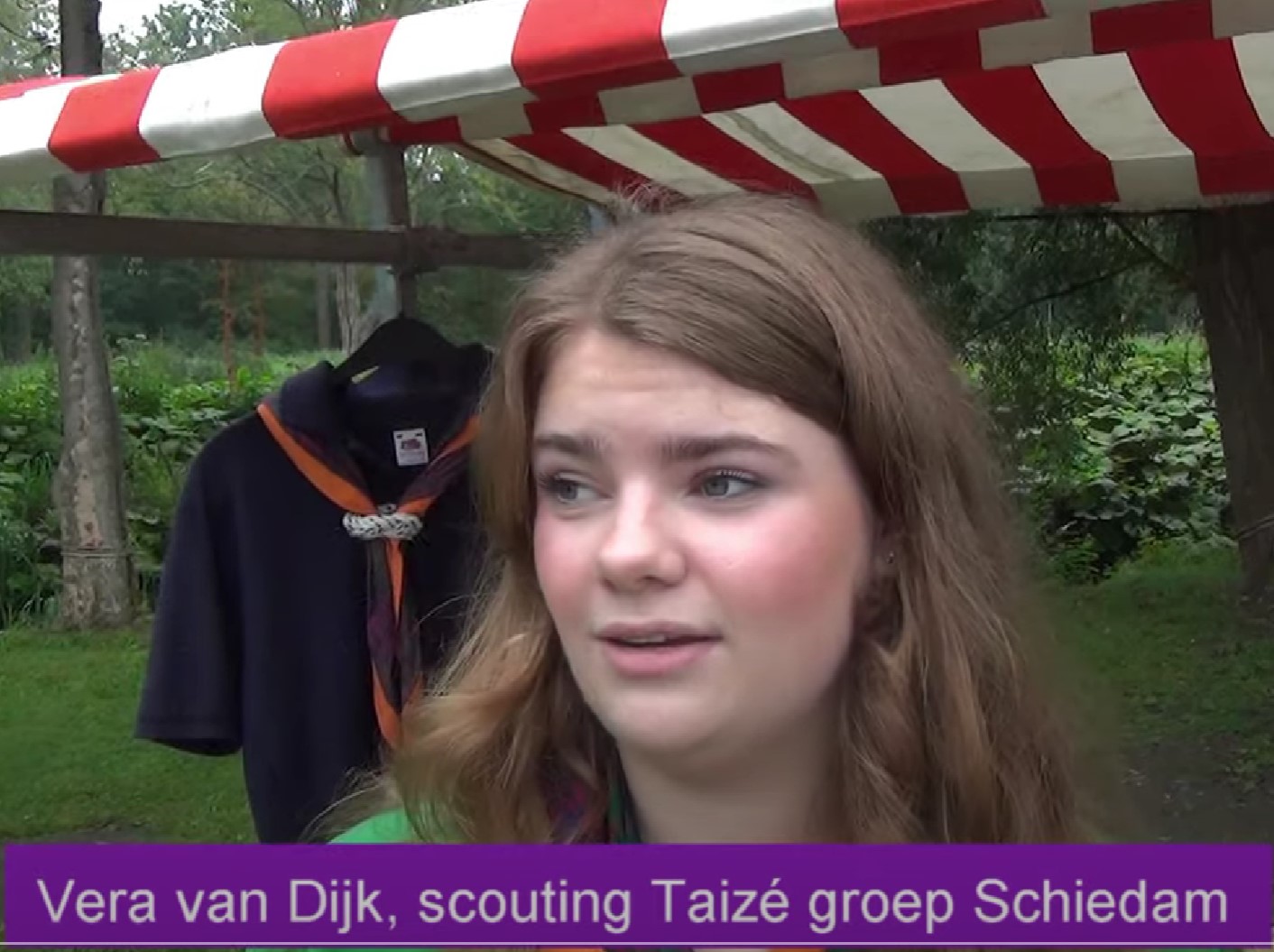 Jan Willem de Boer kwam op bezoek voor de Meidendag bij de bevers van de Scouting Tono-groep. Hij vroeg gelijk wat de plannen zijn nu Boerderij Landvreugd te koop staat